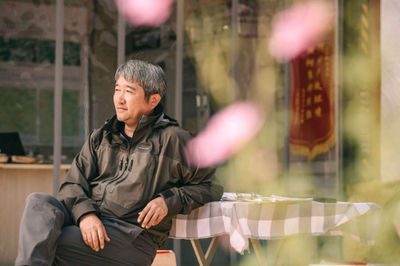  乡村发展剧情的现实意义与演员的生动演绎