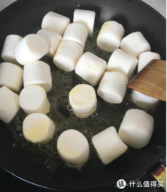 轻松制作牛轧糖的要点与步骤